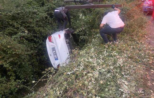 Kdz. Ereğli’de otomobil su kanalına düştü,1 yaralı!...