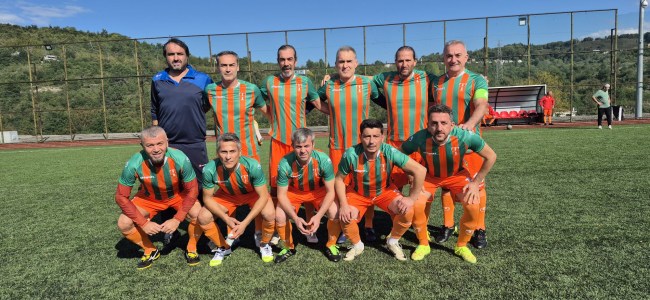 Turgut Tanyıldız Masterler şampiyonaya galibiyetle başladı