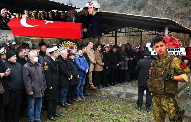 Karadeniz Ereğli, Genç Askerine Ağladı!...